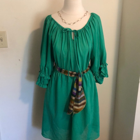 Green balloon sleeve dress - Picture 1 of 5